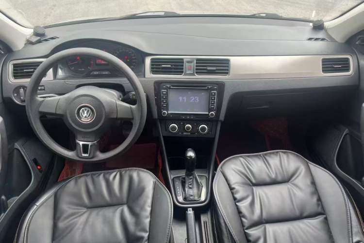 Used Volkswagen Santana 2013 1.6L Automatic Fashion Edition
