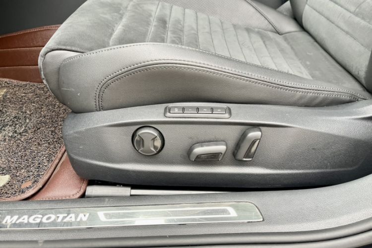 Used Volkswagen Magotan 2018 330TSI DSG Luxury Model
