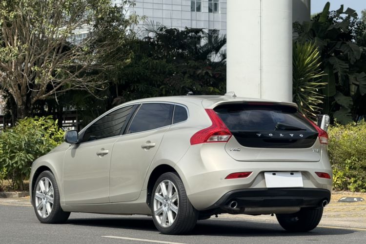 Used Volvo V40 2018 T3 Zhiya Edition