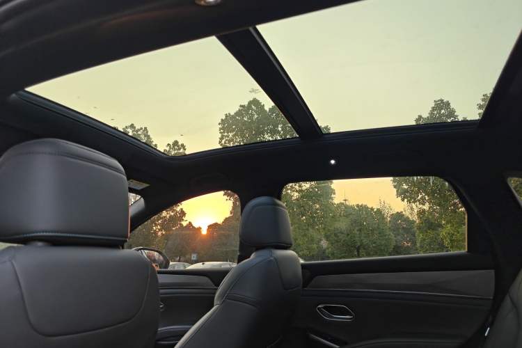 Used BYD Song L DM-i 2025 Intelligent Driving Version 112 km Leading Trim
