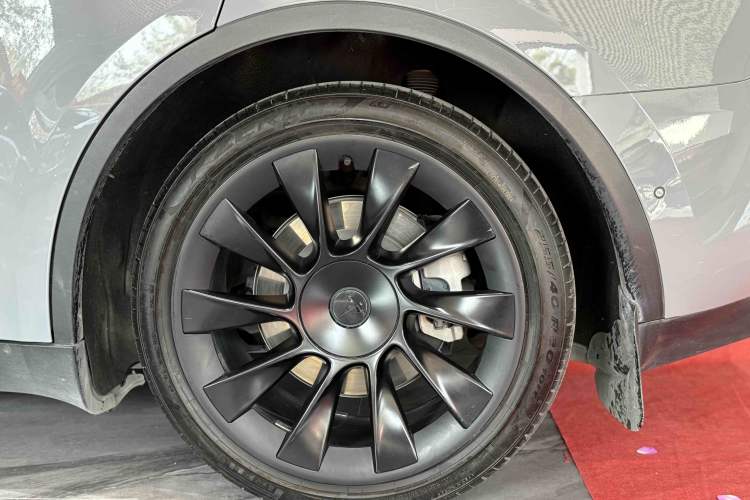 Used Tesla Model Y 2021 Standard Range Rear-Wheel Drive Version