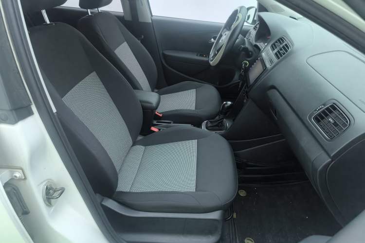 Used Volkswagen Polo 2016 1.4L Automatic Trendy Model
