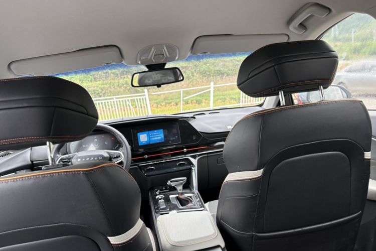 Used Baojun RC-6 2019 1.5T CVT 24-Hour Online Luxury Edition
