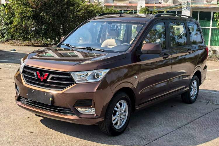 Used Wuling Hongguang 2019 1.5L S Comfort Edition China VI LAR
