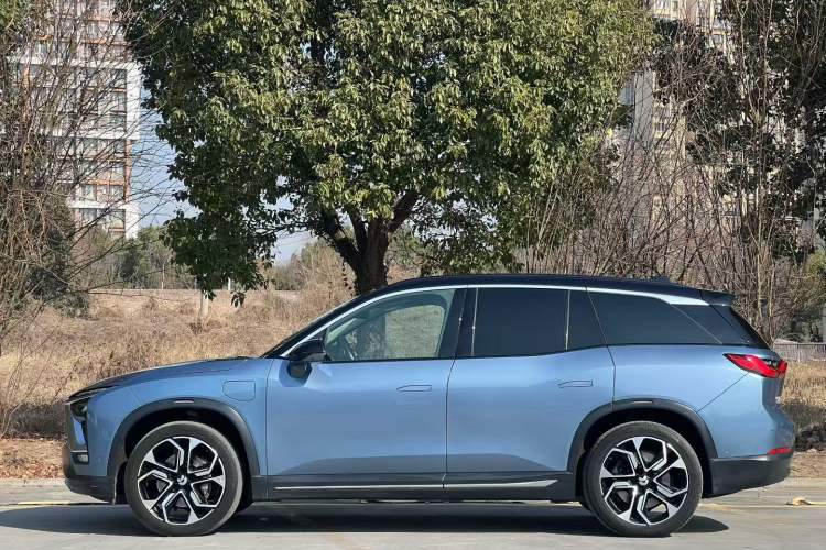 Used Nio ES8 2018 355 km Base Version 7-Seater Edition