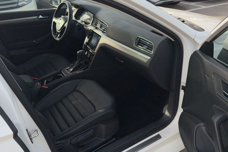 Used Volkswagen Lamando 2019 280TSI DSG Comfort Edition China VI standard
