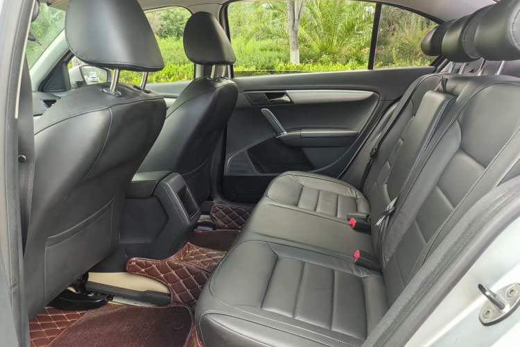 Used Volkswagen Lavida 2013 Revised Version 1.4 TSI DSG Comfort Edition
