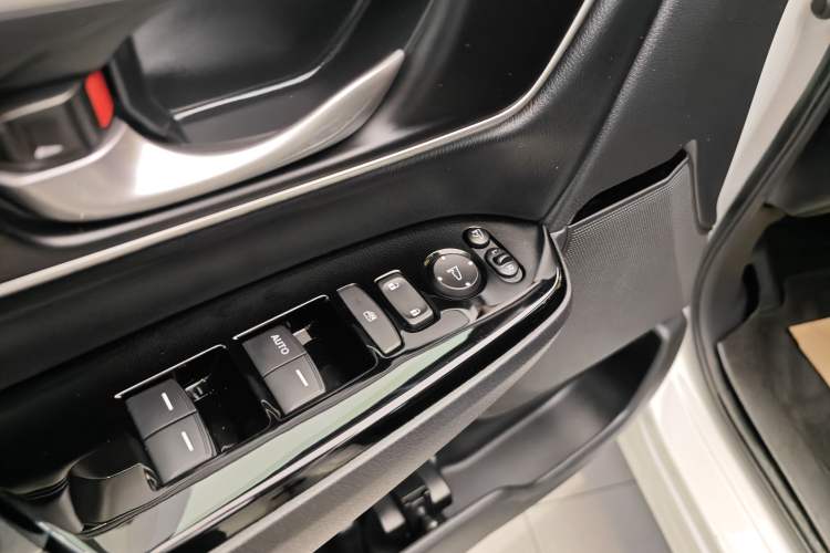 Used Honda CR-V 2021 240TURBO CVT 2WD Fashion Edition
