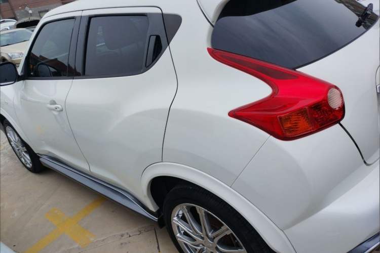 Used Infiniti ESQ 2014 1.6L Spontaneous Edition
