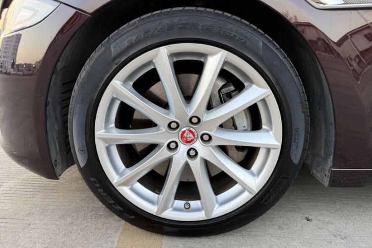 Used Jaguar XJ 2016 XJL 3.0 SC Four-Wheel Drive Panoramic Business Edition
