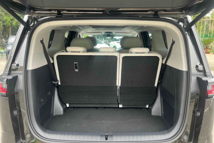 Used VOYAH Dream 2025 PHEV Four-Wheel-Drive Flagship Version – Qiankun Edition
