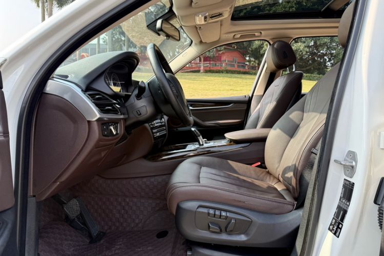 Used BMW X5 2015 xDrive28i