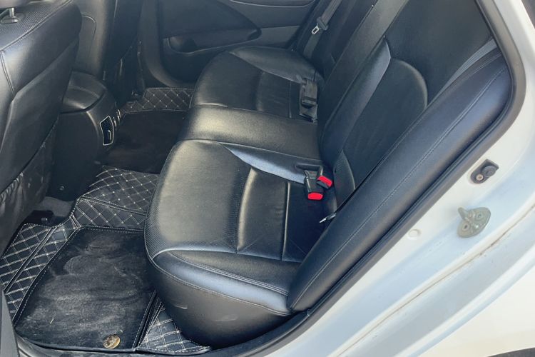 Used Hyundai Sonata 2014 2.4L Automatic Leading Edition China IV Standard
