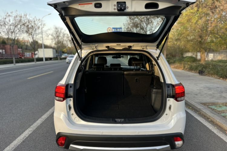 Used Mitsubishi Outlander 2016 2.4L 4x4 Luxury Edition 7-Seater
