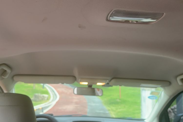 Used Honda CR-V 2012 2.0L two-wheel drive urban version