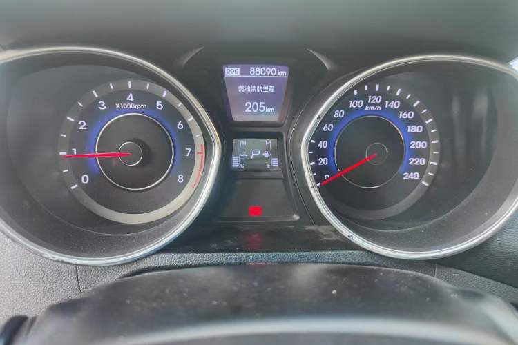 Used Hyundai Elantra 2013 1.6L Automatic Leading Model