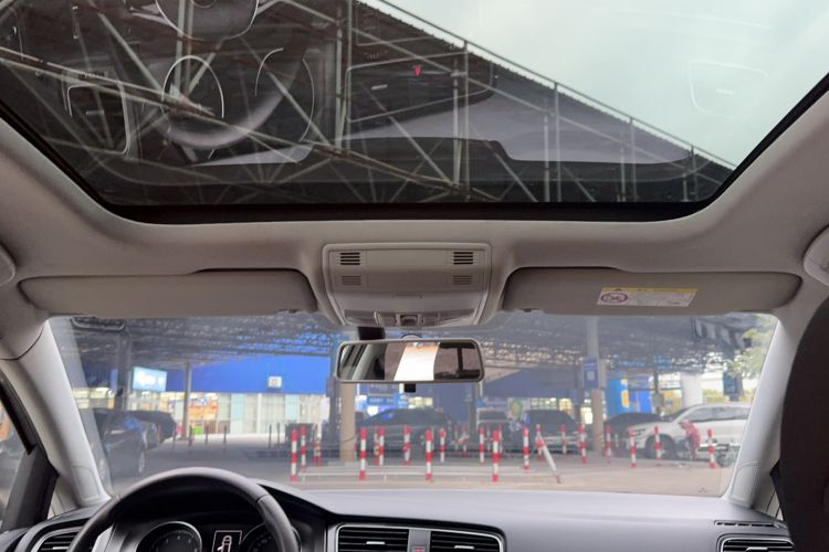 Used Volkswagen Golf 2016 1.6L Automatic Comfort Model
