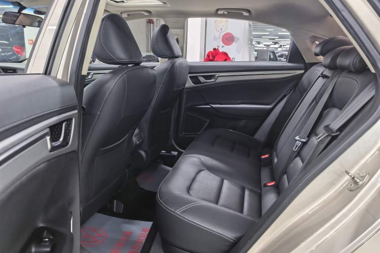 Used Geely Auto Emgrand GL 2017 1.8L DCT Elite Model
