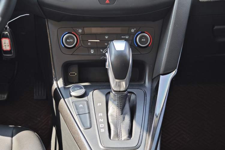 Used Ford Focus 2018 Sedan Classic EcoBoost 180 Automatic Elite Model