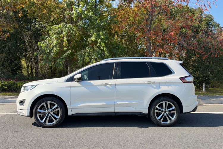 Used Ford Edge 2018 EcoBoost 245 Two-Wheel-Drive Sporty 7-Seater