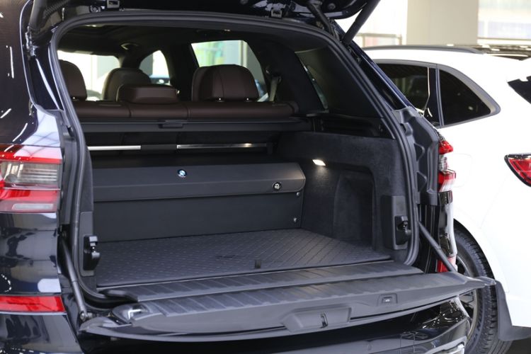 Used BMW X5 2022 Restyled xDrive 40Li M Sport Package
