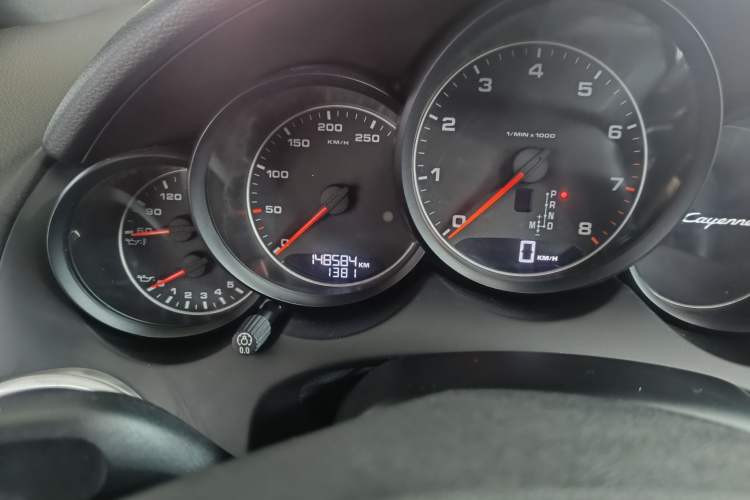 Used Porsche Cayenne 2014 Cayenne Platinum Edition 3.0T
