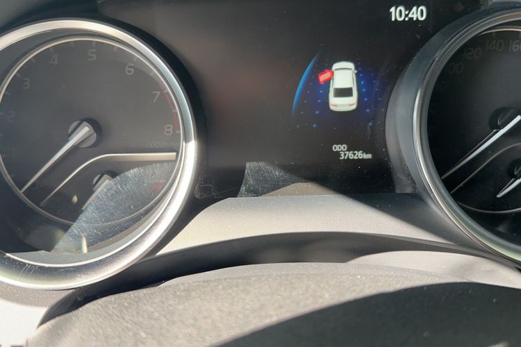 Used Toyota Camry 2021 2.0G Luxury Edition
