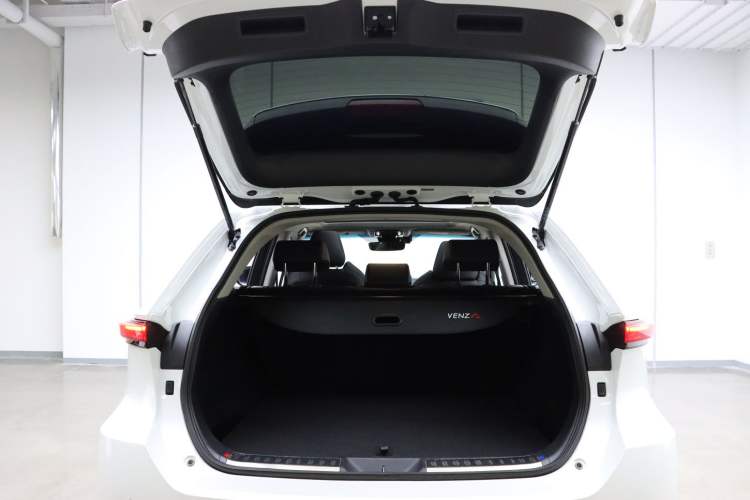 Used Toyota Venza 2023 2.0L CVT Two-Wheel Drive Luxury Edition
