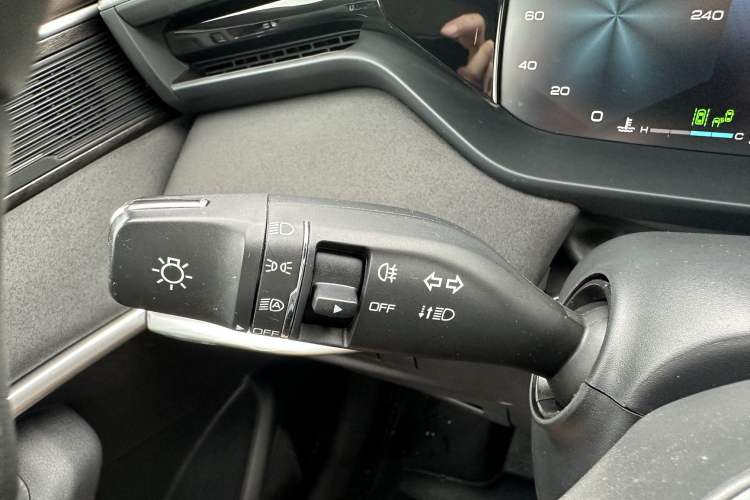 Used Dongfeng Aeolus Yixuan MAX 2021 1.5T Super Cool Dad Edition