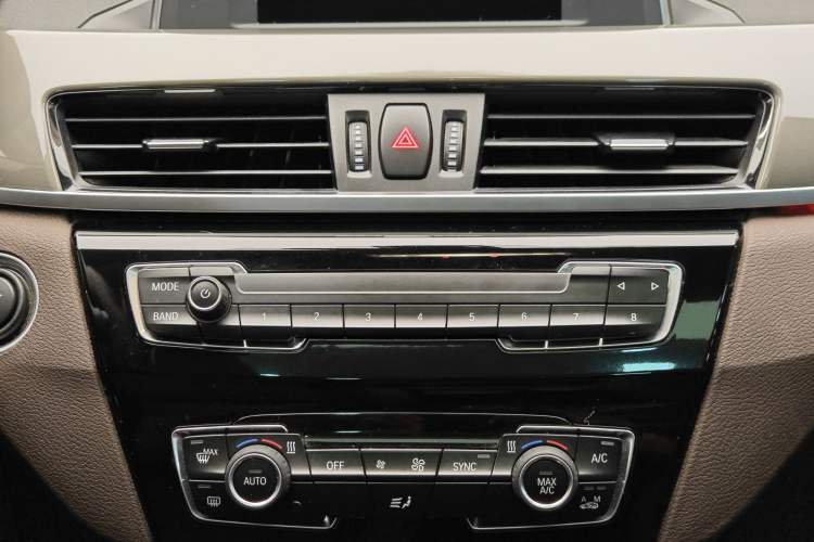 Used BMW X1 2019 sDrive18Li Premium Edition
