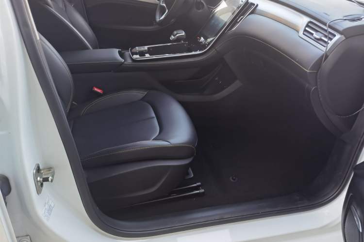 Used Roewe i6 MAX New Energy 2023 EV 420 Skyroof Special Edition
