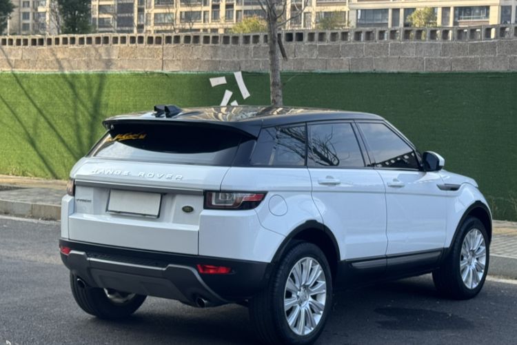 Used Land Rover Range Rover Evoque 2018 240 PS SE Smart Brilliance Edition