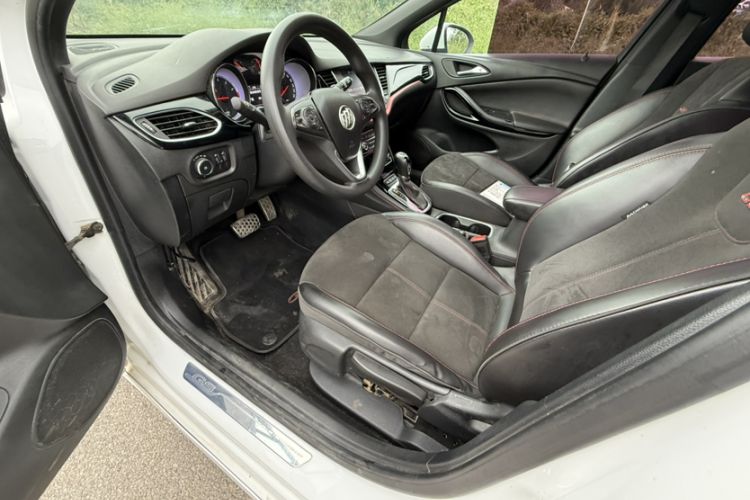 Used Buick Verano 2016 Hatchback GS 20T Dual-Clutch Passionate Sporty Model
