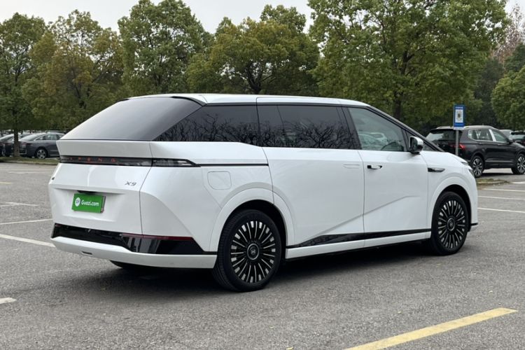 Used XPeng X9 2025 740 Ultra-Long Range Max
