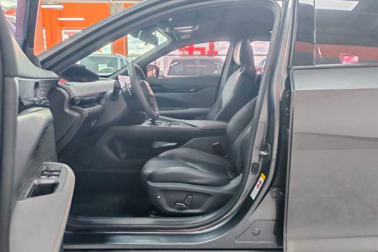 Used Changan UNI-V 2022 1.5T Prestige Version
