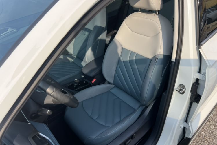 Used Volkswagen Tharu 2023 300TSI Two-Wheel-Drive Full Moon Edition
