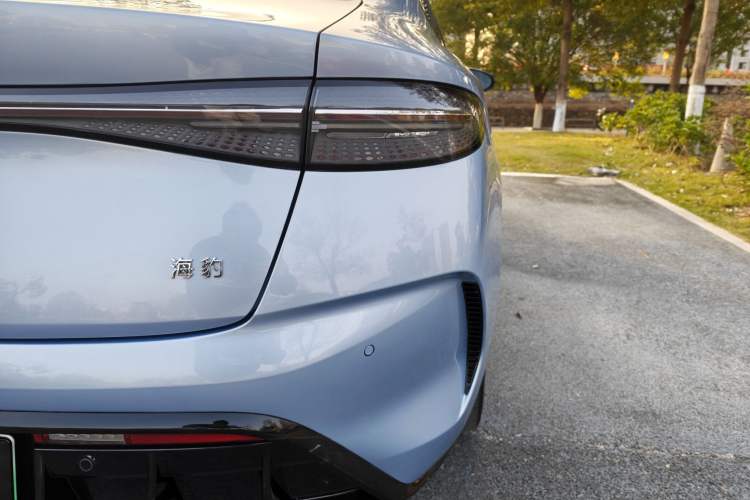 Used BYD Seal 2022 550 km Standard Range Rear-Wheel Drive Prestige Version
