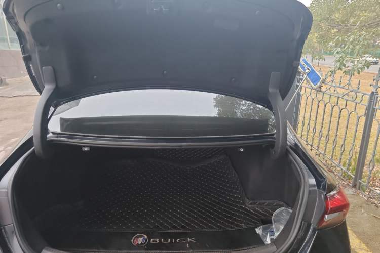 Used Buick LaCrosse 2019 28T Luxury Model