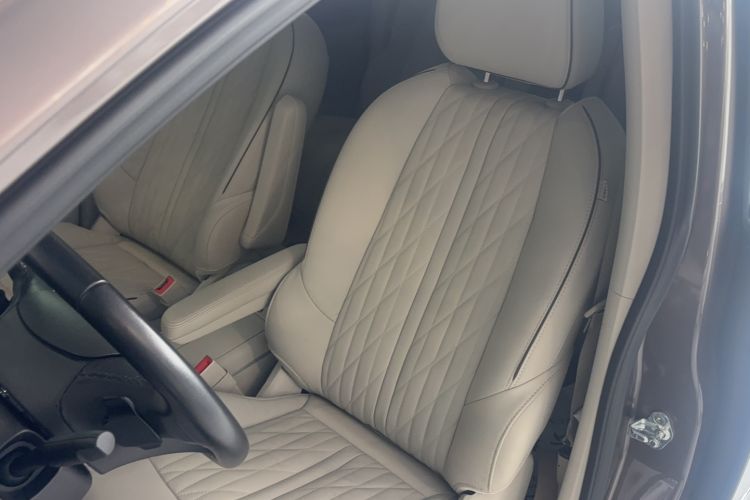 Used Buick GL8 2022 Land Business Class 652T Luxury Model
