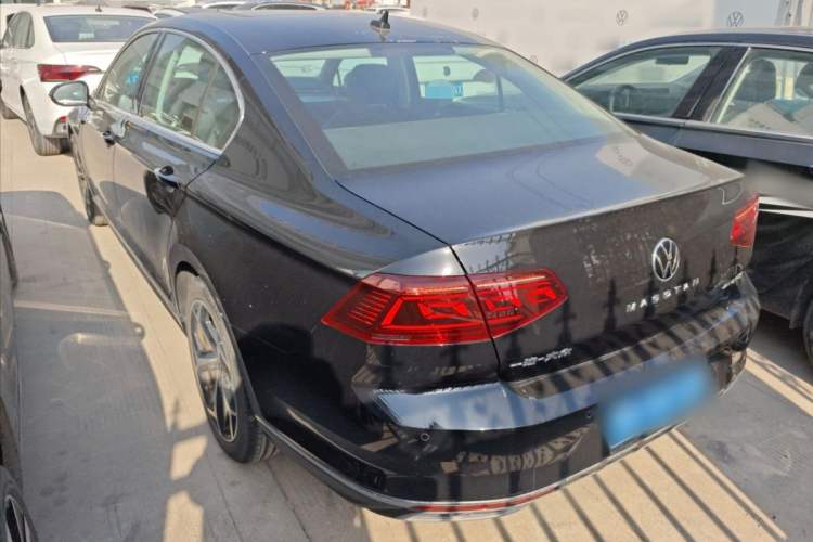 Used Volkswagen Magotan 2023 2 Million Units Commemorative Edition 330TSI DSG Luxury Version
