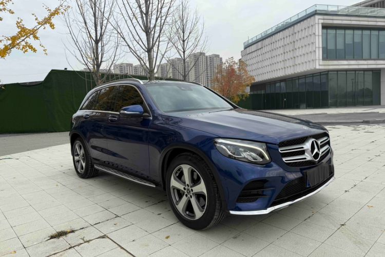 Used Mercedes-Benz GLC 2017 GLC 260 4MATIC Luxury Model
