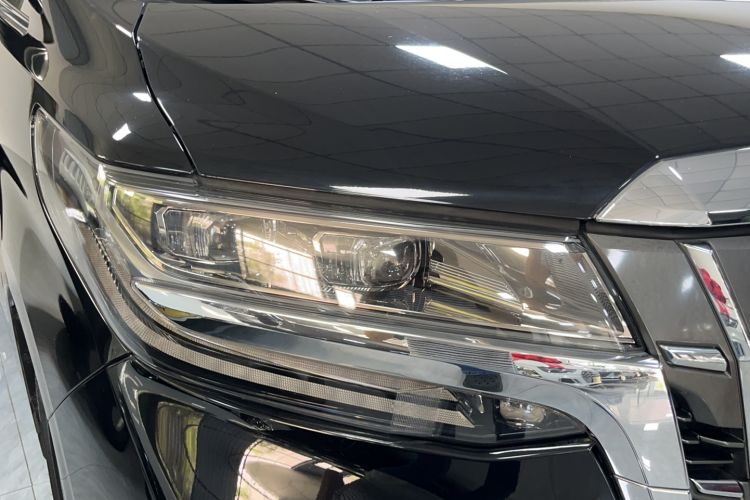 Used Toyota Alphard 2021 Dual-Engine 2.5L Luxury Edition
