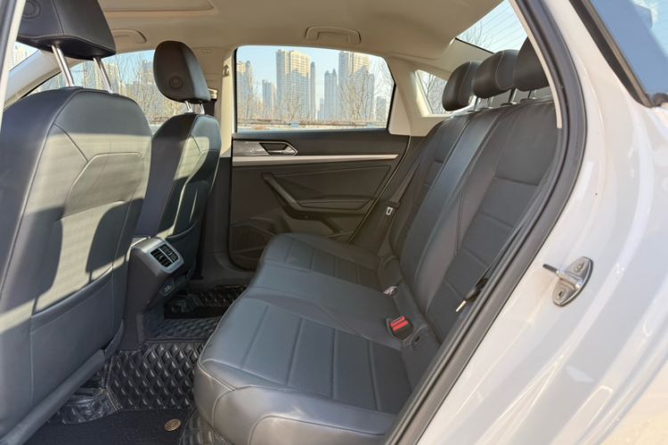 Used Volkswagen Lavida 2022 1.5L Automatic Comfort Edition
