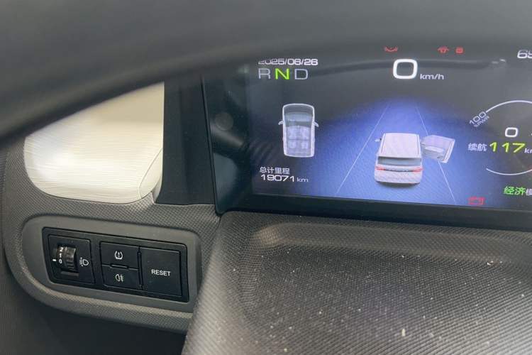 Used Wuling Hongguang MINIEV 2021 Macaron Premium Model – Lithium Iron Phosphate
