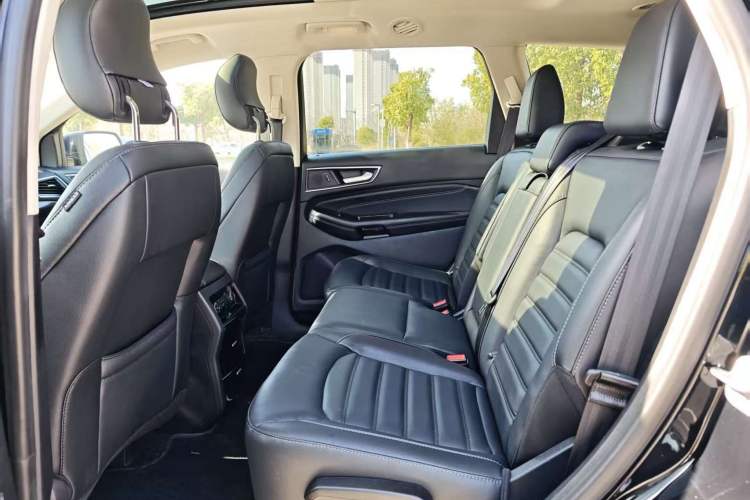 Used Ford Edge 2018 EcoBoost 245 Two-Wheel-Drive Titanium 7-Seater China V Standard
