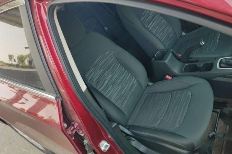 Used Chevrolet Cavalier 2019 320 Automatic Enjoyment with Sunroof
