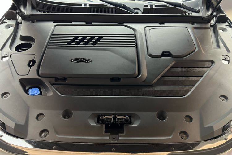 Used Chery Tiggo 8 PRO 2024 Champion Edition 290T Two-Wheel Drive Peak Version 7 Seats
