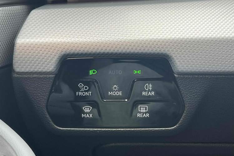 Used Volkswagen Lamando 2022 Lavida L 280TSI DSG Cool & Spicy Edition
