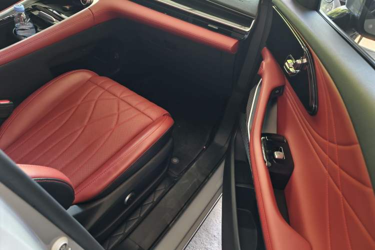 Used  Stellar 2023 400T Two-Wheel Drive Comfort Flyfish Edition