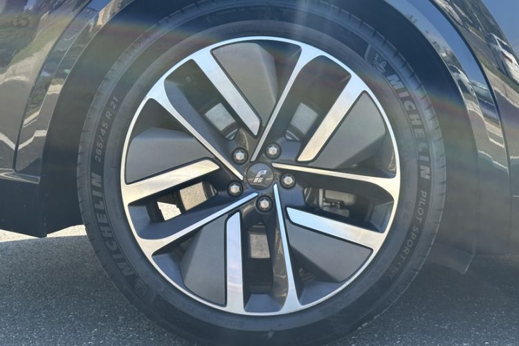 Used Li Auto L9 2024 PRO Model
